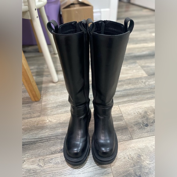 Black Knee High Boots with Zipper - Picture 2 of 2